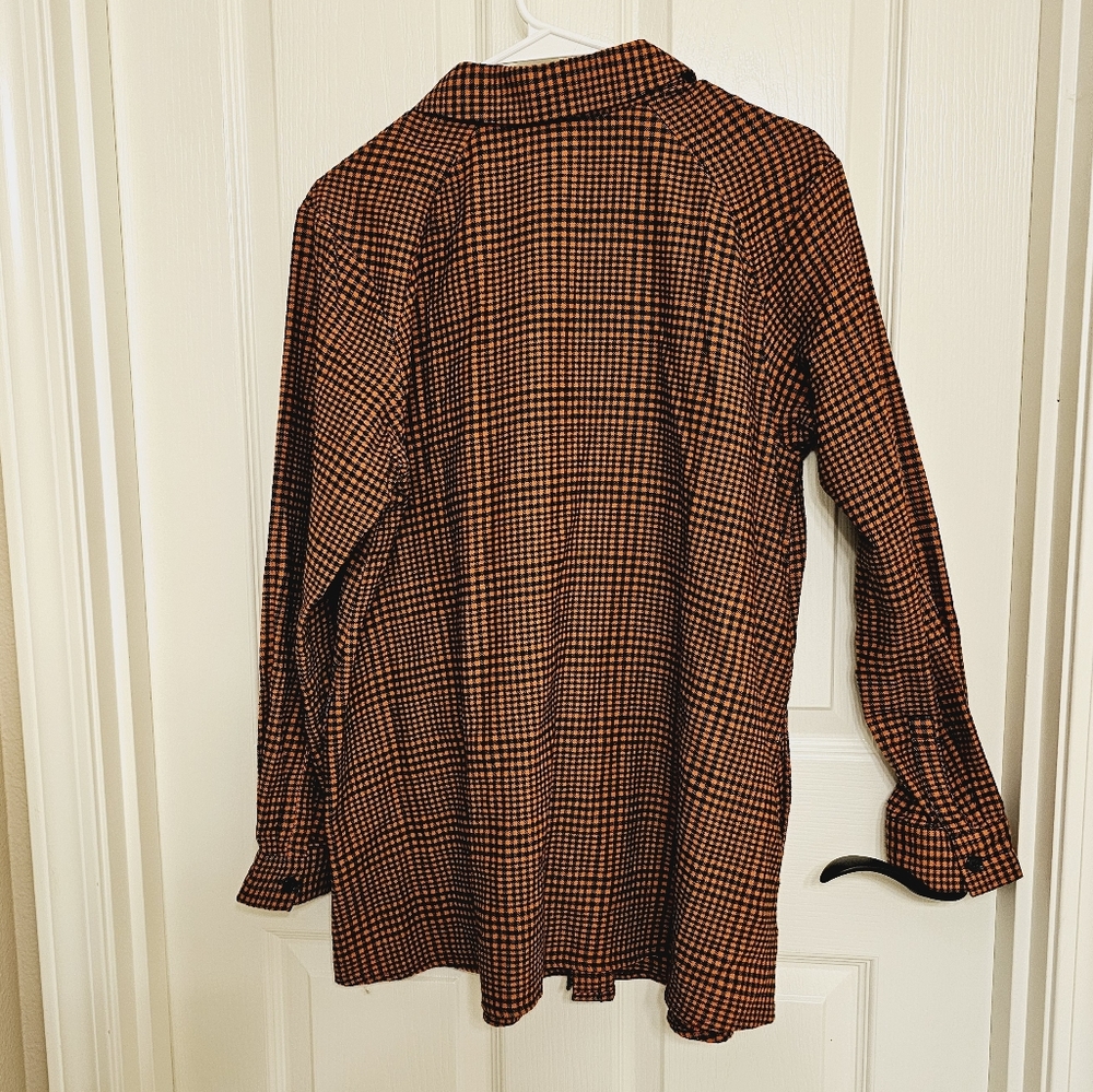 Joan Rivers Plaid Button Up Flannel- Small - Picture 3 of 5